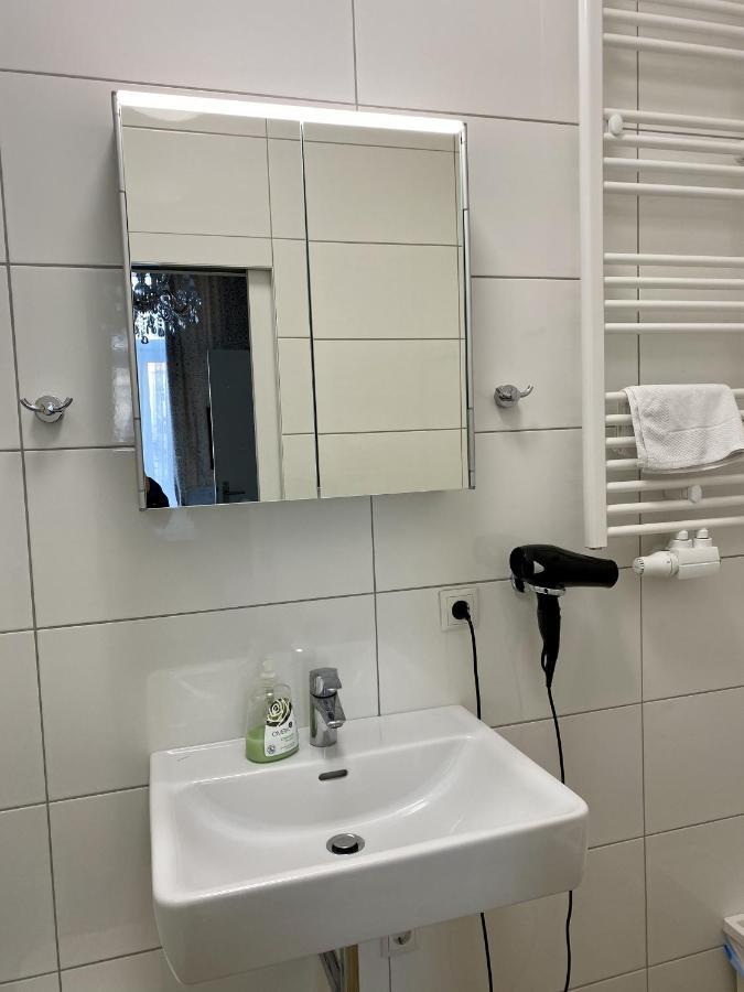 Ajo Apartments - Messe City Room - Self-Check-In Alloggio in famiglia *